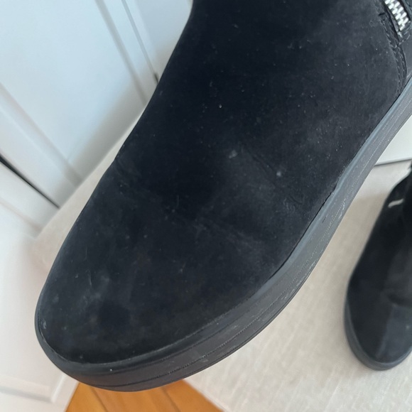 J slide- black winter booties - Picture 2 of 10